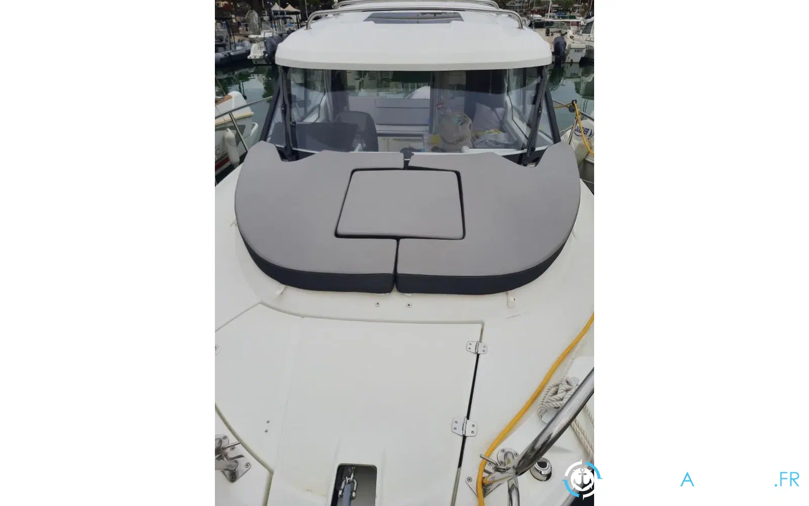 slider 12 Jeanneau Merry Fisher 695