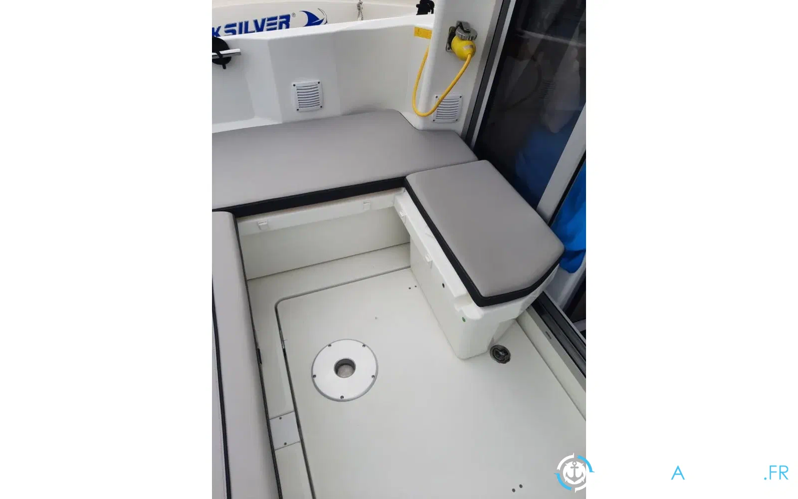 slider 14 Jeanneau Merry Fisher 695