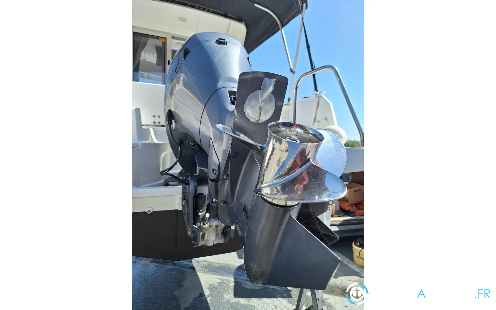 slider 18 Jeanneau Merry Fisher 695
