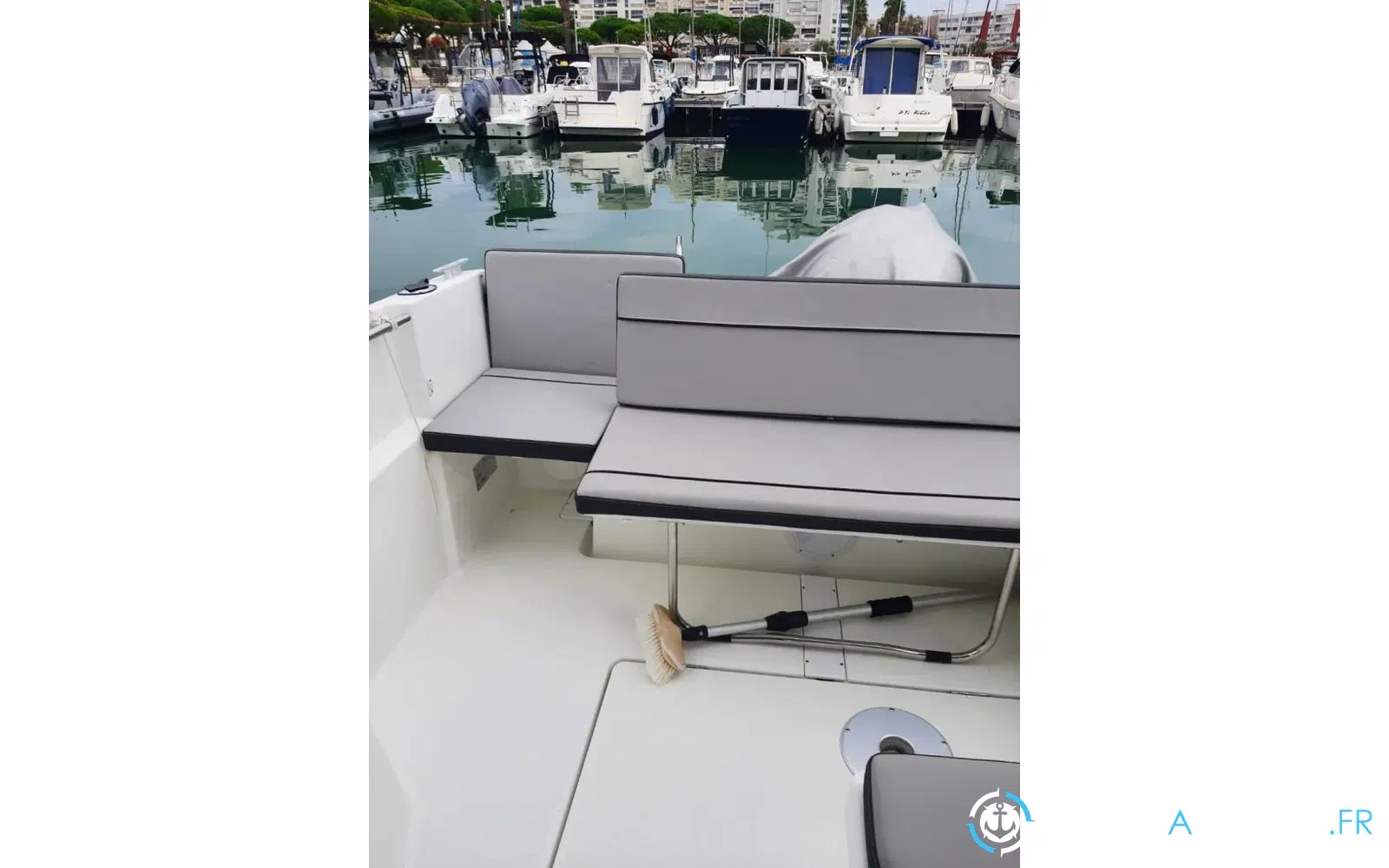 slider 4 Jeanneau Merry Fisher 695