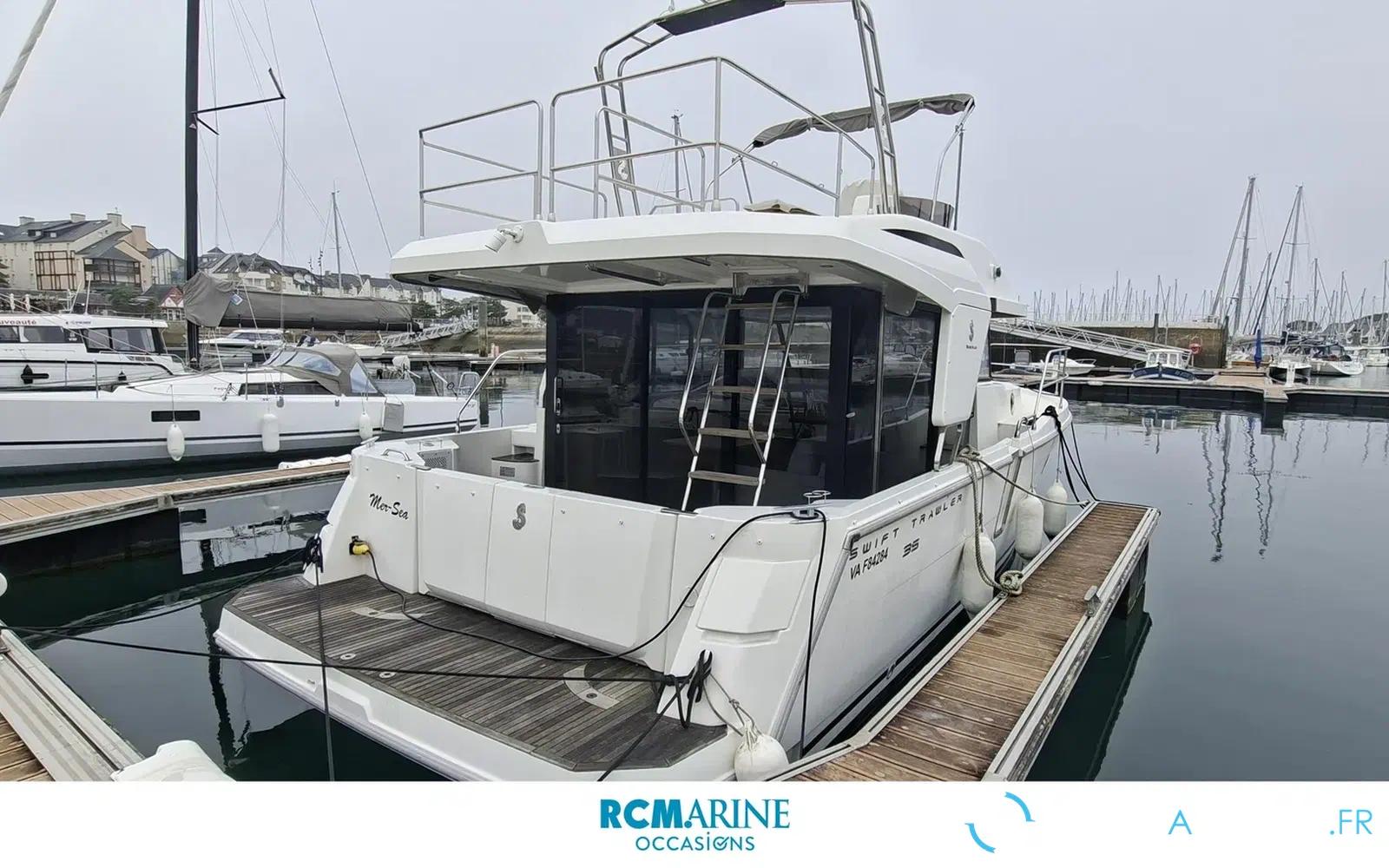 slider 1 Beneteau Swift Trawler 35