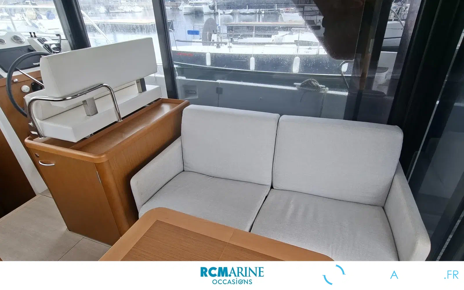 slider 6 Beneteau Swift Trawler 35