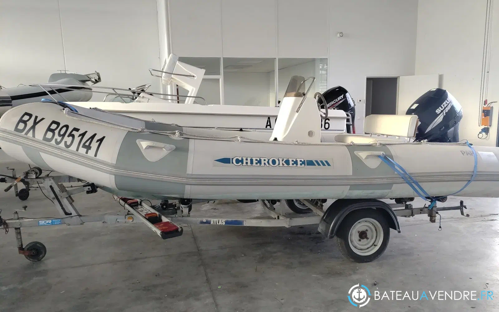 slider 2 Zodiac Cherokee 495