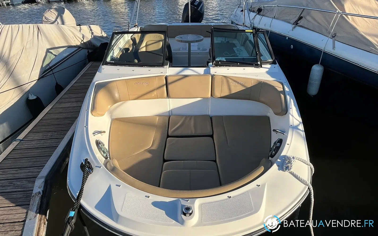 slider 18 Sea Ray 210 SPX OB