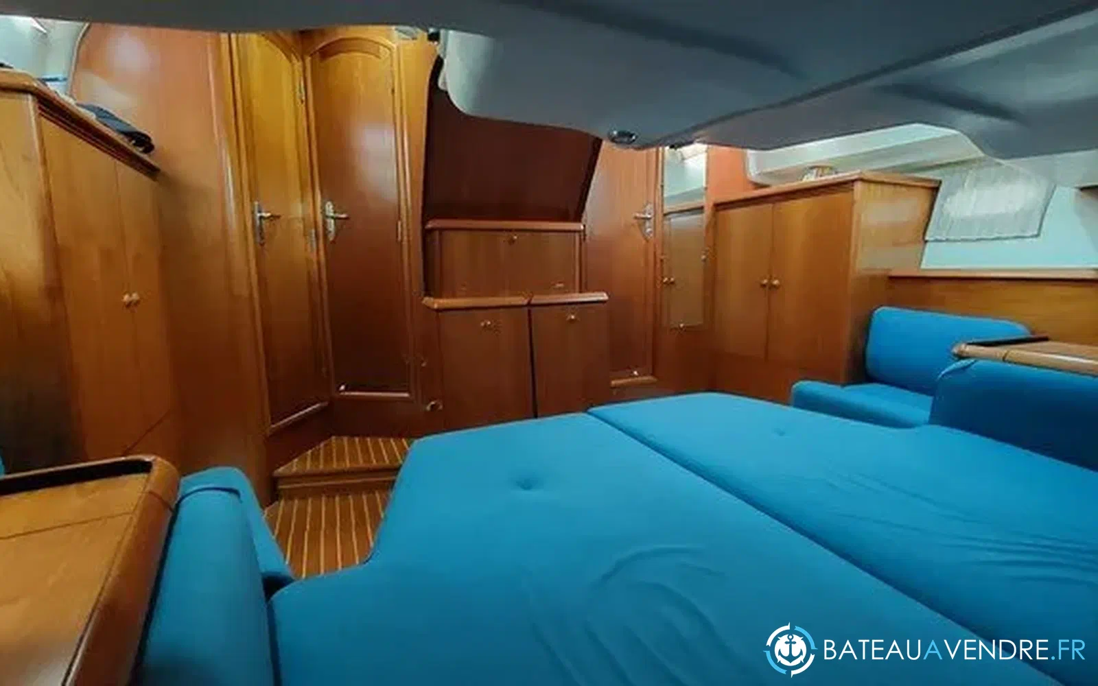 slider 17 Jeanneau Sun Odyssey 43 DS