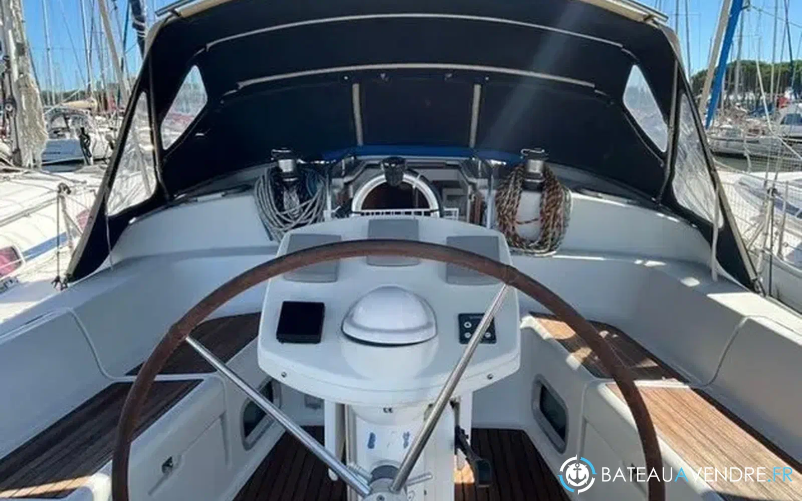 slider 1 Jeanneau Sun Odyssey 43 DS
