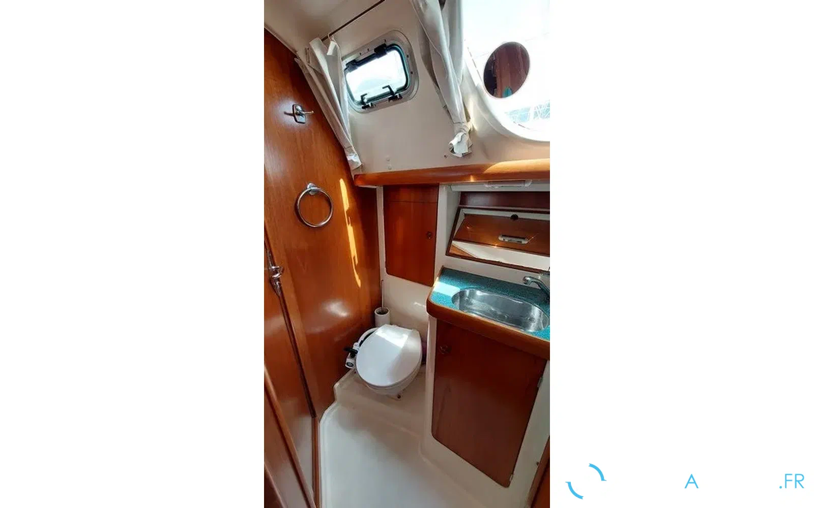 slider 21 Jeanneau Sun Odyssey 43 DS