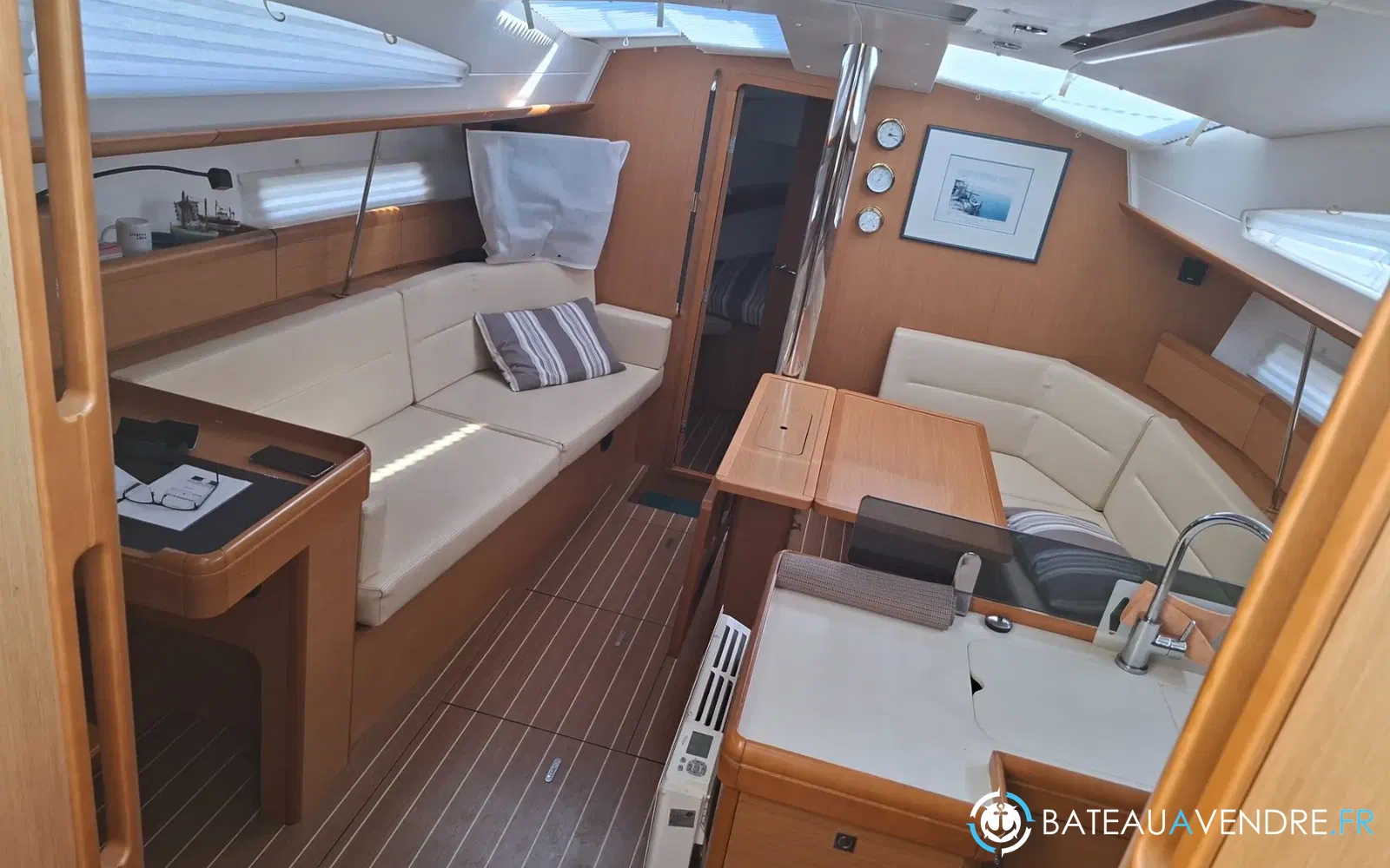 slider 12 Jeanneau Sun Odyssey 42 DS