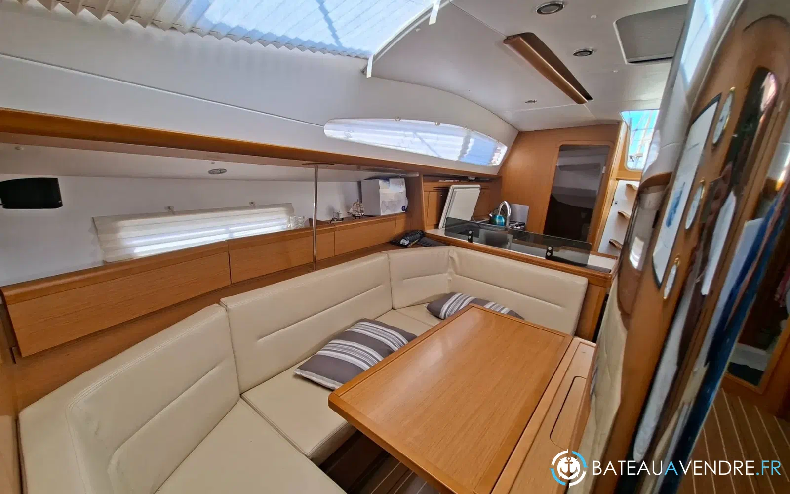 slider 19 Jeanneau Sun Odyssey 42 DS