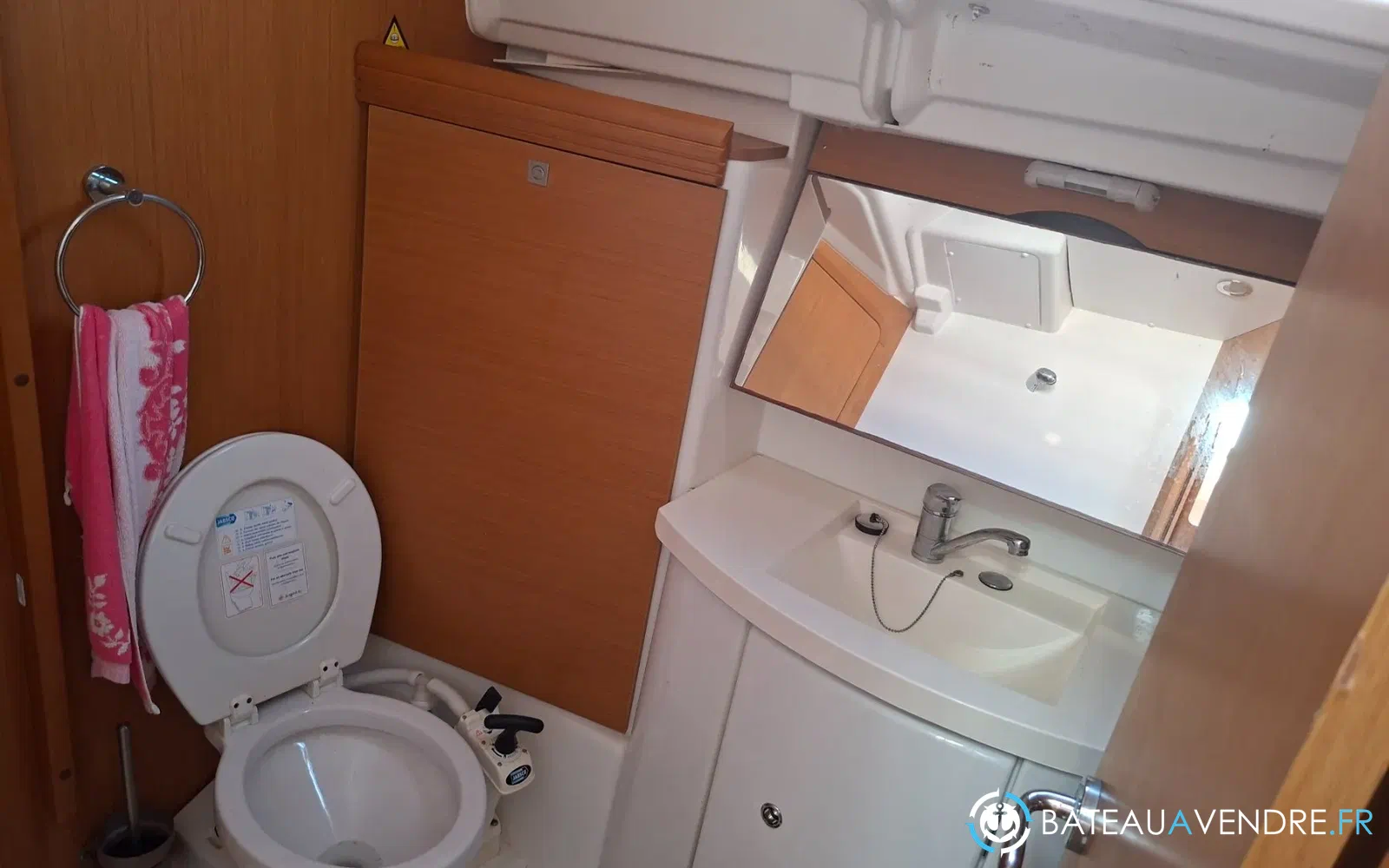 slider 20 Jeanneau Sun Odyssey 42 DS