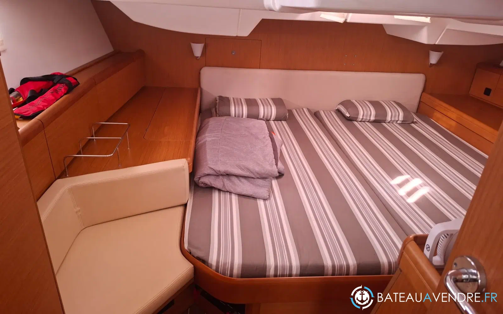 slider 21 Jeanneau Sun Odyssey 42 DS
