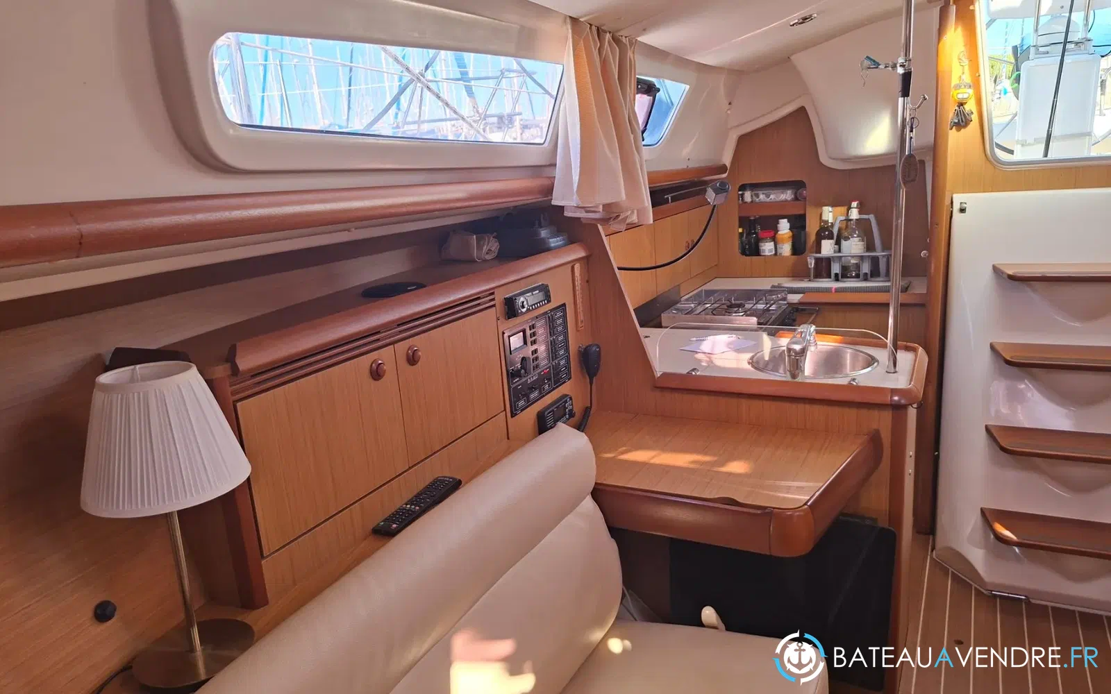 slider 20 Jeanneau Sun Odyssey 32