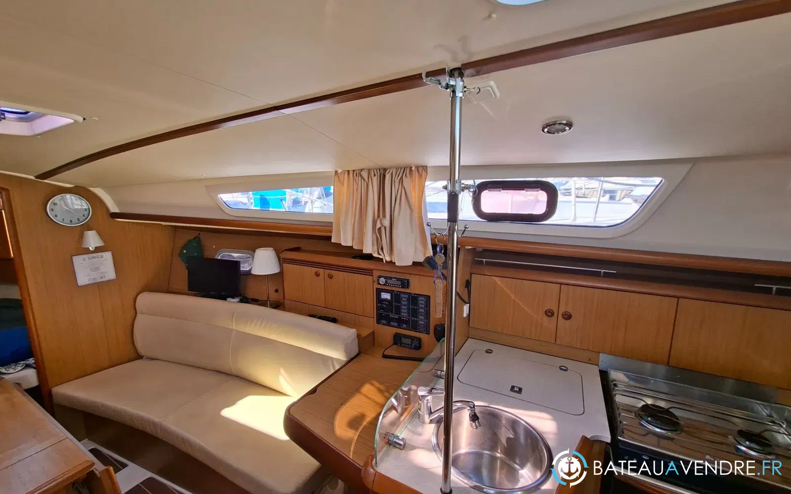 slider 22 Jeanneau Sun Odyssey 32