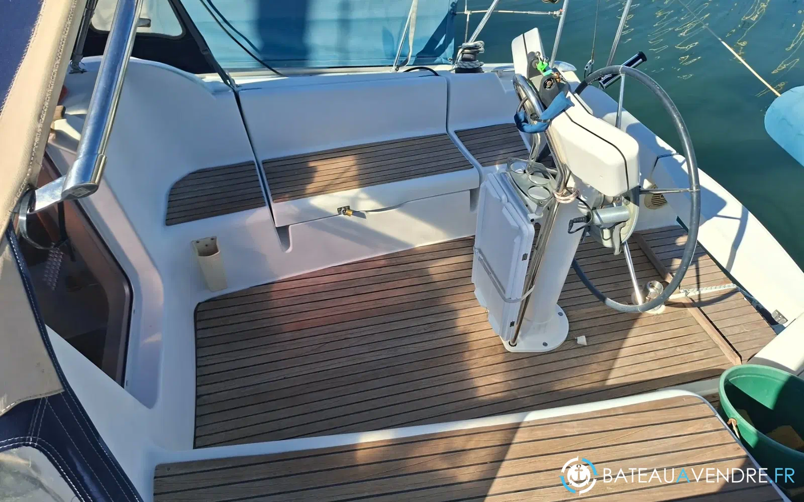 slider 7 Jeanneau Sun Odyssey 32