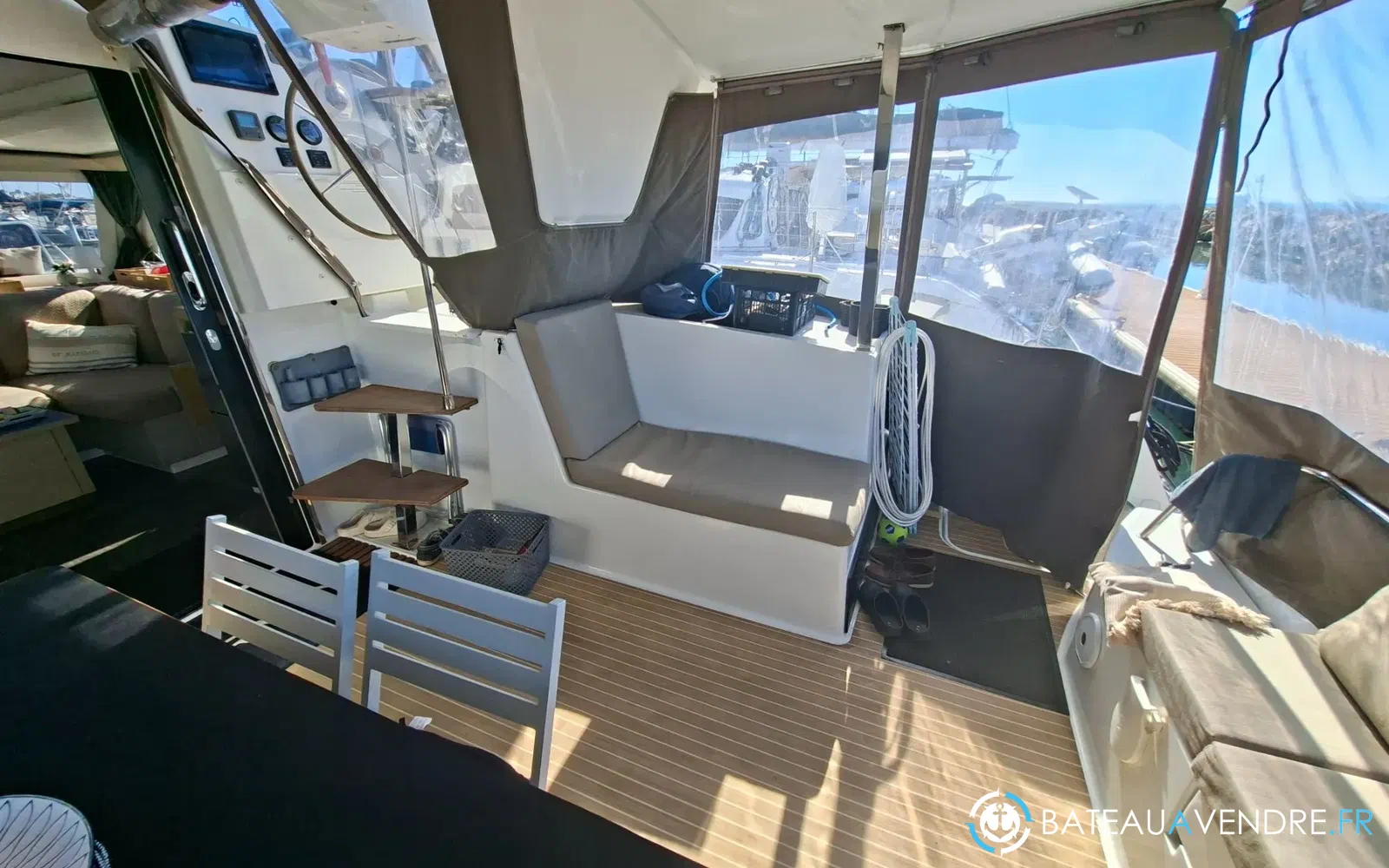 slider 10 Fountaine Pajot Lucia 40