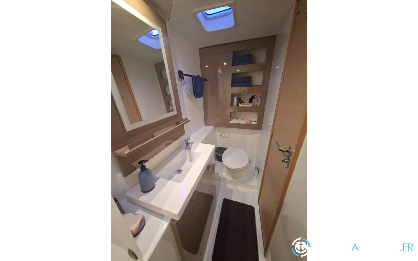 slider 17 Fountaine Pajot Lucia 40