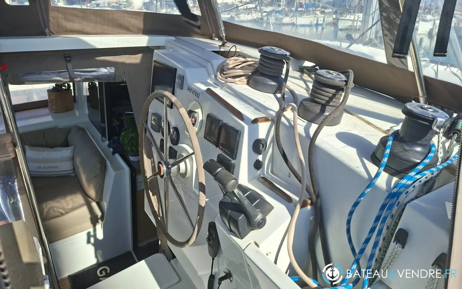 slider 4 Fountaine Pajot Lucia 40