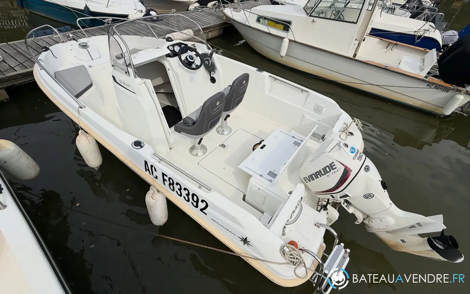 slider 2 Jeanneau Cap Camarat 5.5 CC Serie 2
