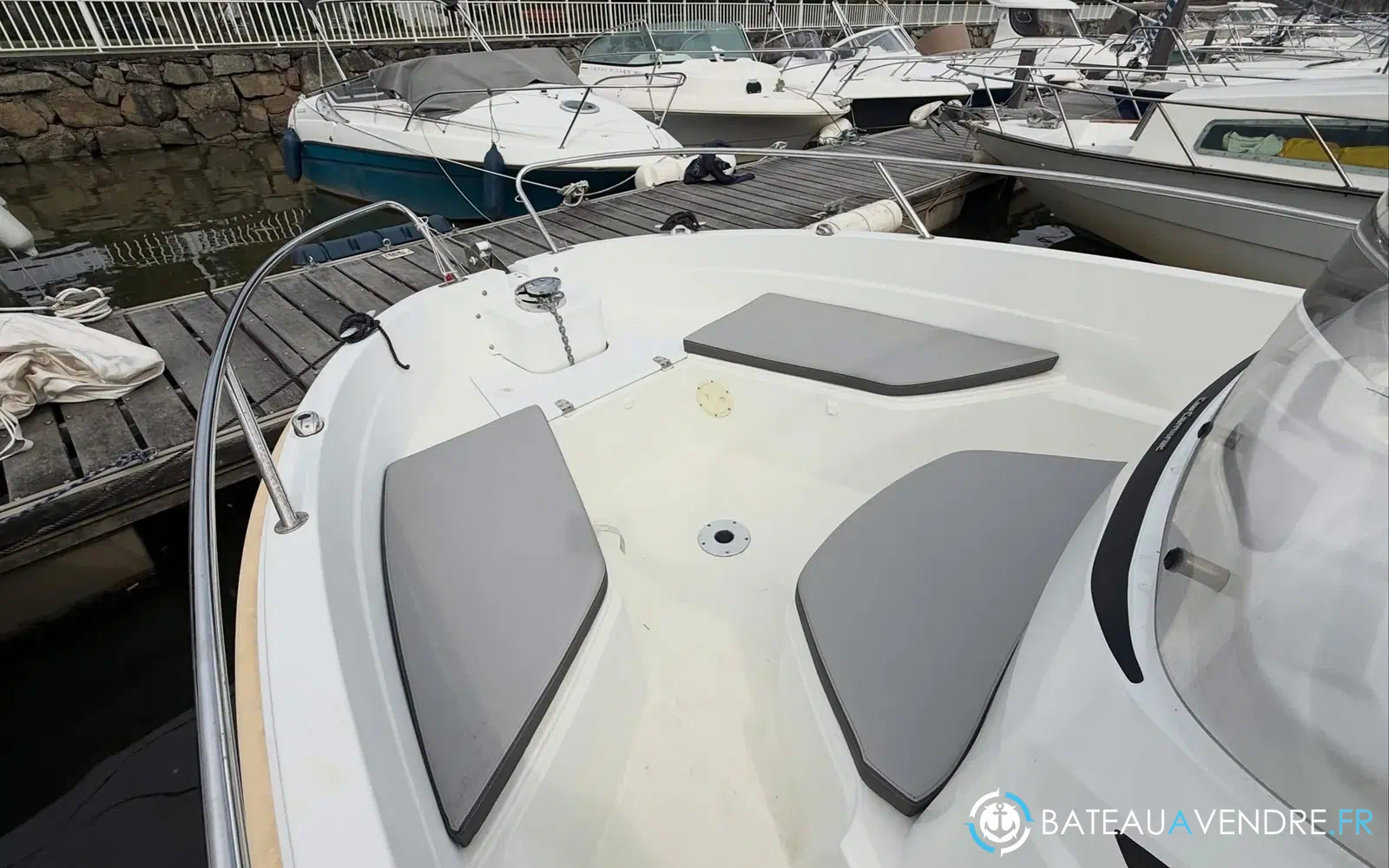 slider 4 Jeanneau Cap Camarat 5.5 CC Serie 2