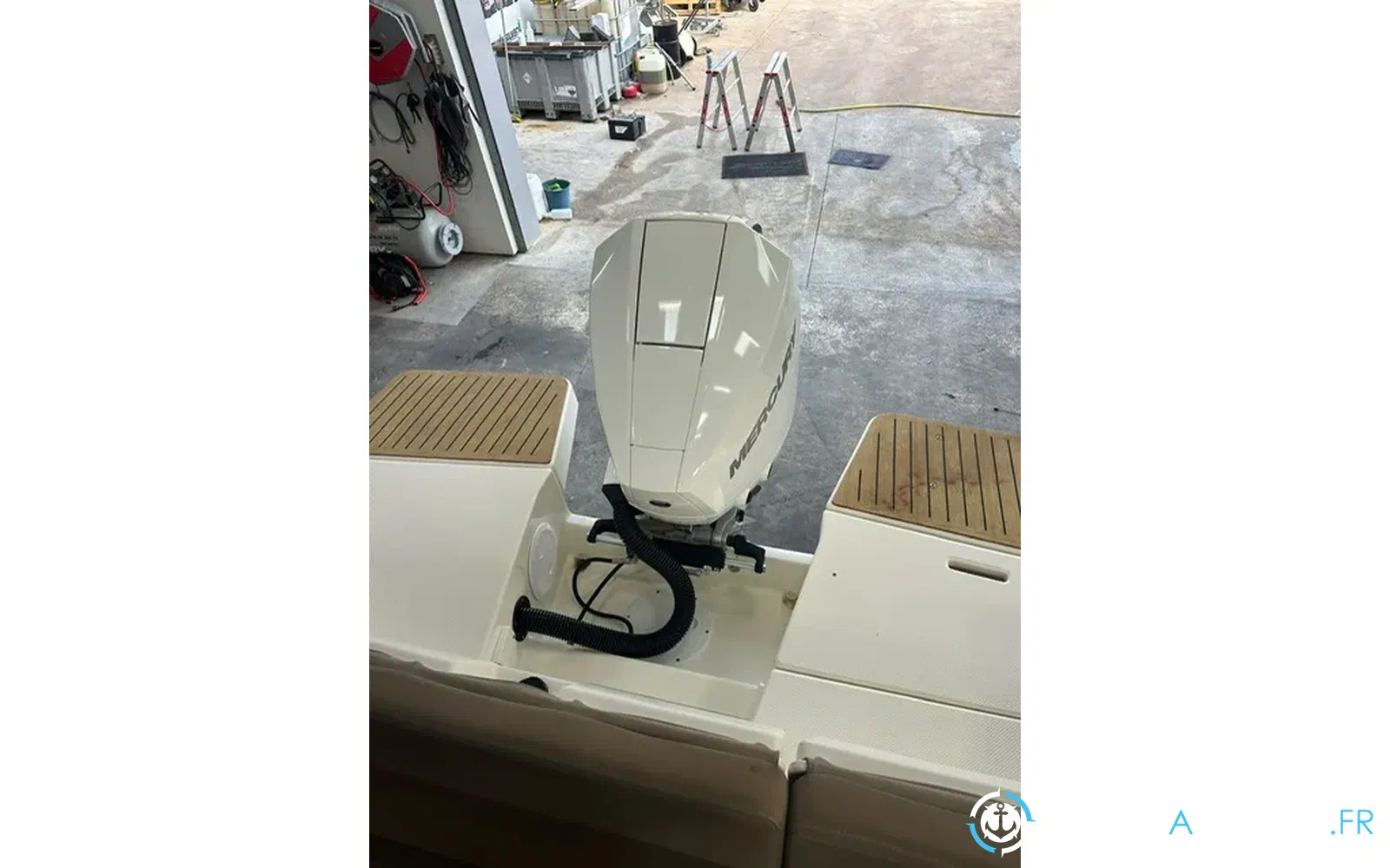 slider 22 Quicksilver Activ 755 Sundeck