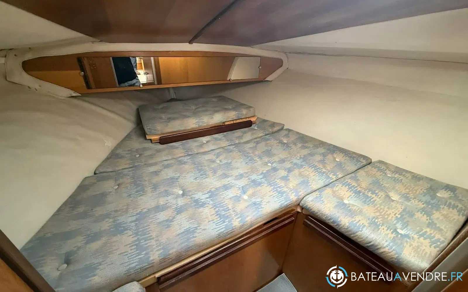 slider 18 Beneteau Antares 800