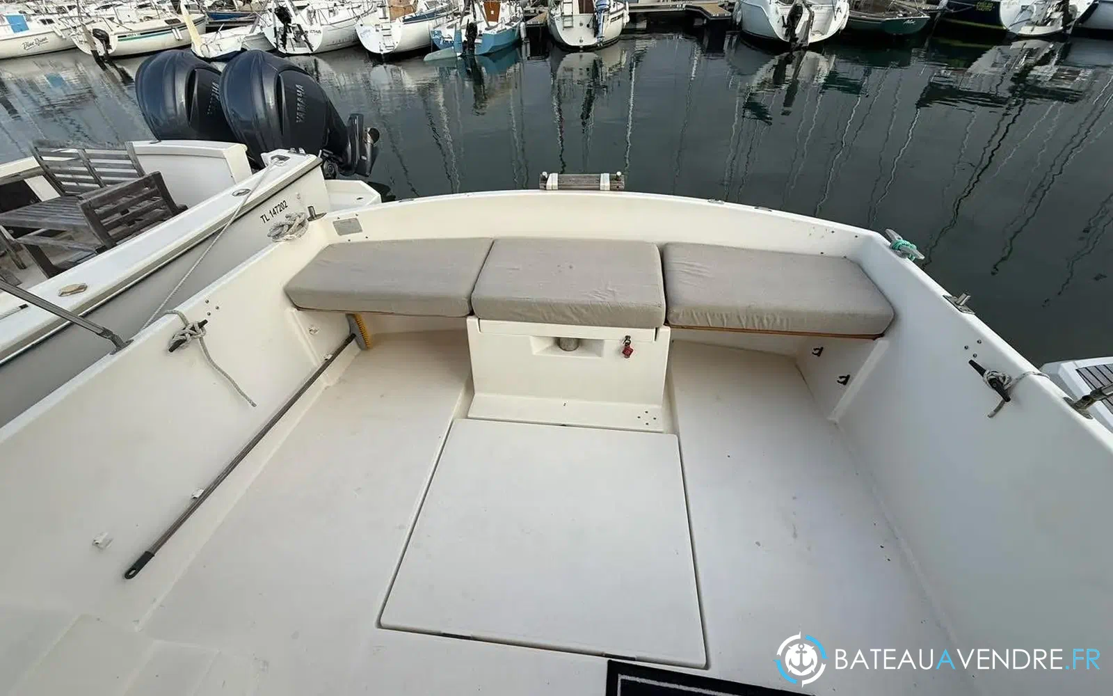 slider 8 Beneteau Antares 800