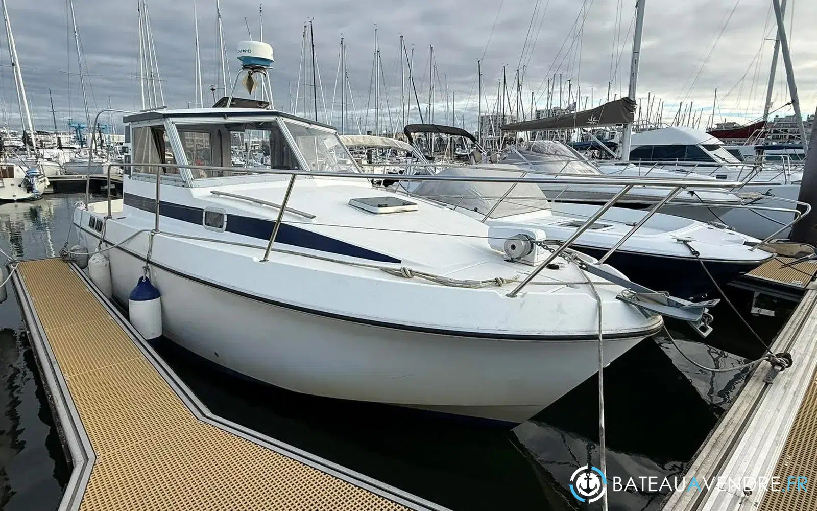 slider 0 Beneteau Antares 800