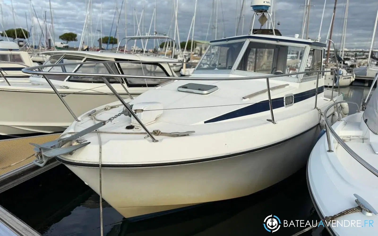 slider 1 Beneteau Antares 800
