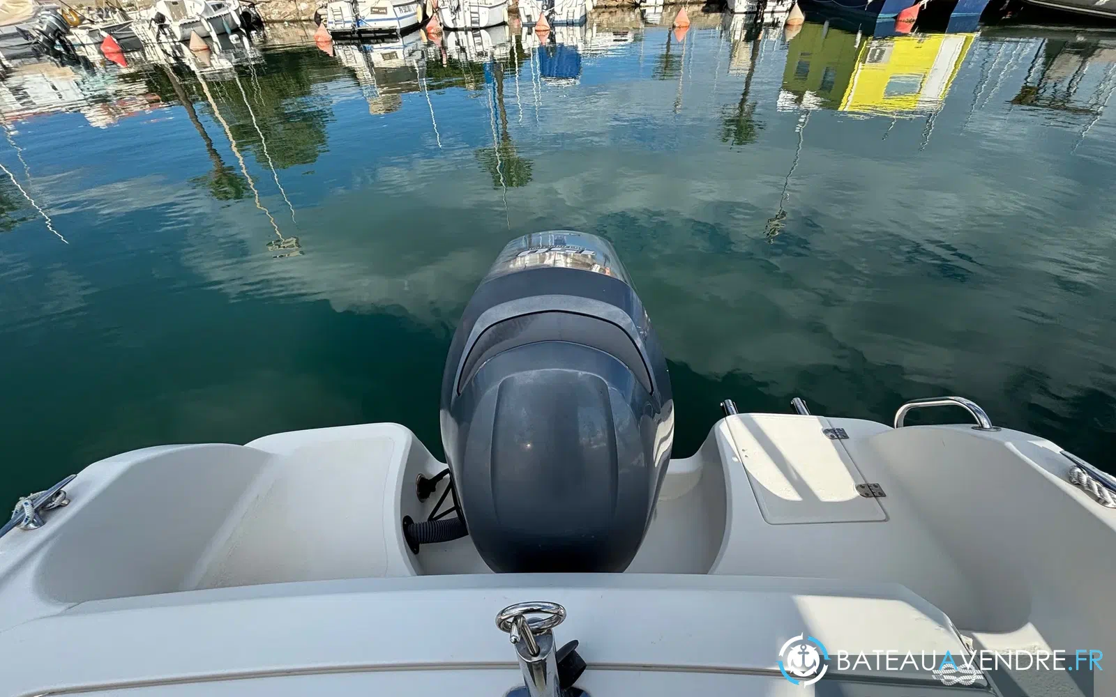 slider 12 Pacific Craft 670 Open