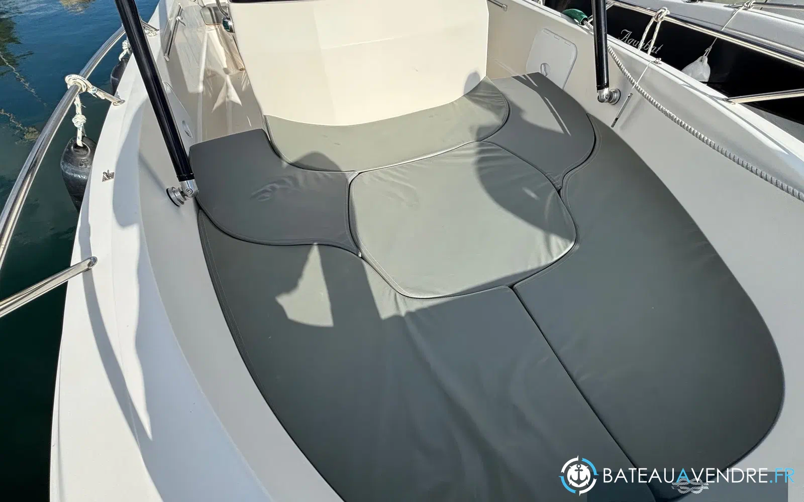 slider 17 Pacific Craft 670 Open