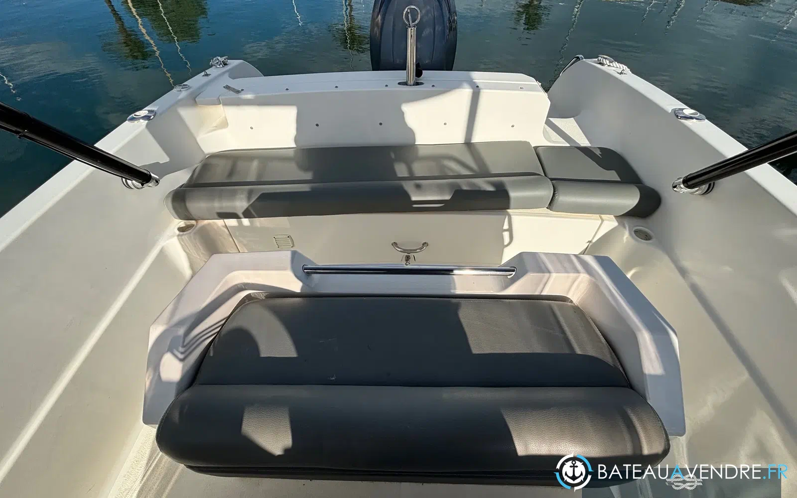 slider 5 Pacific Craft 670 Open