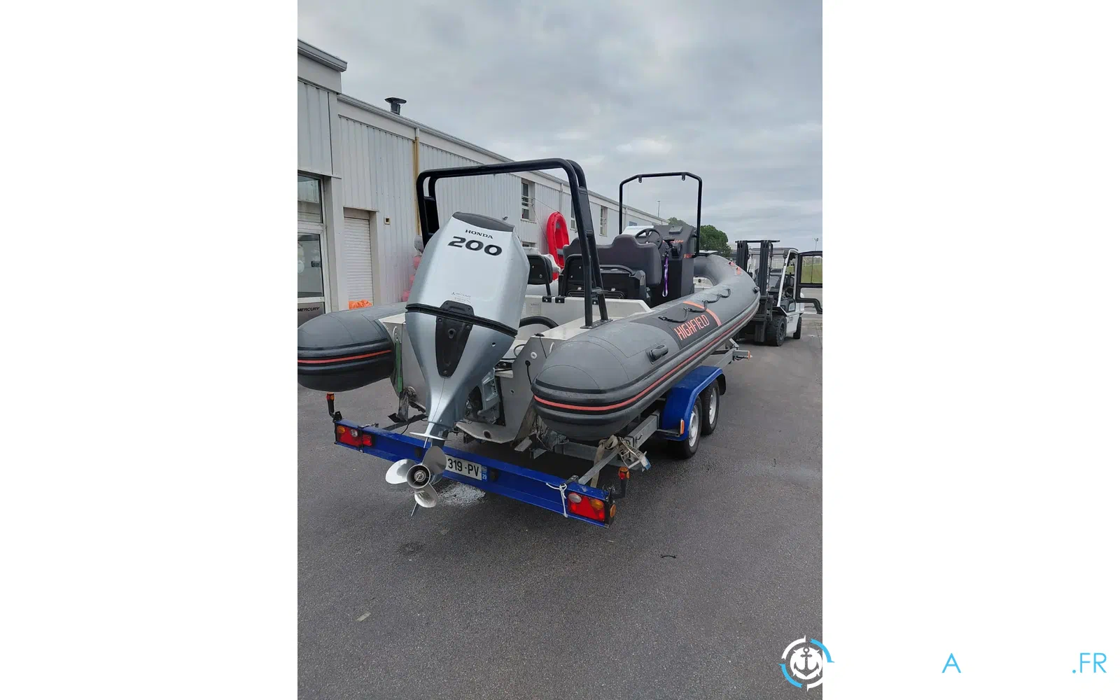 slider 2 Highfield Patrol 700