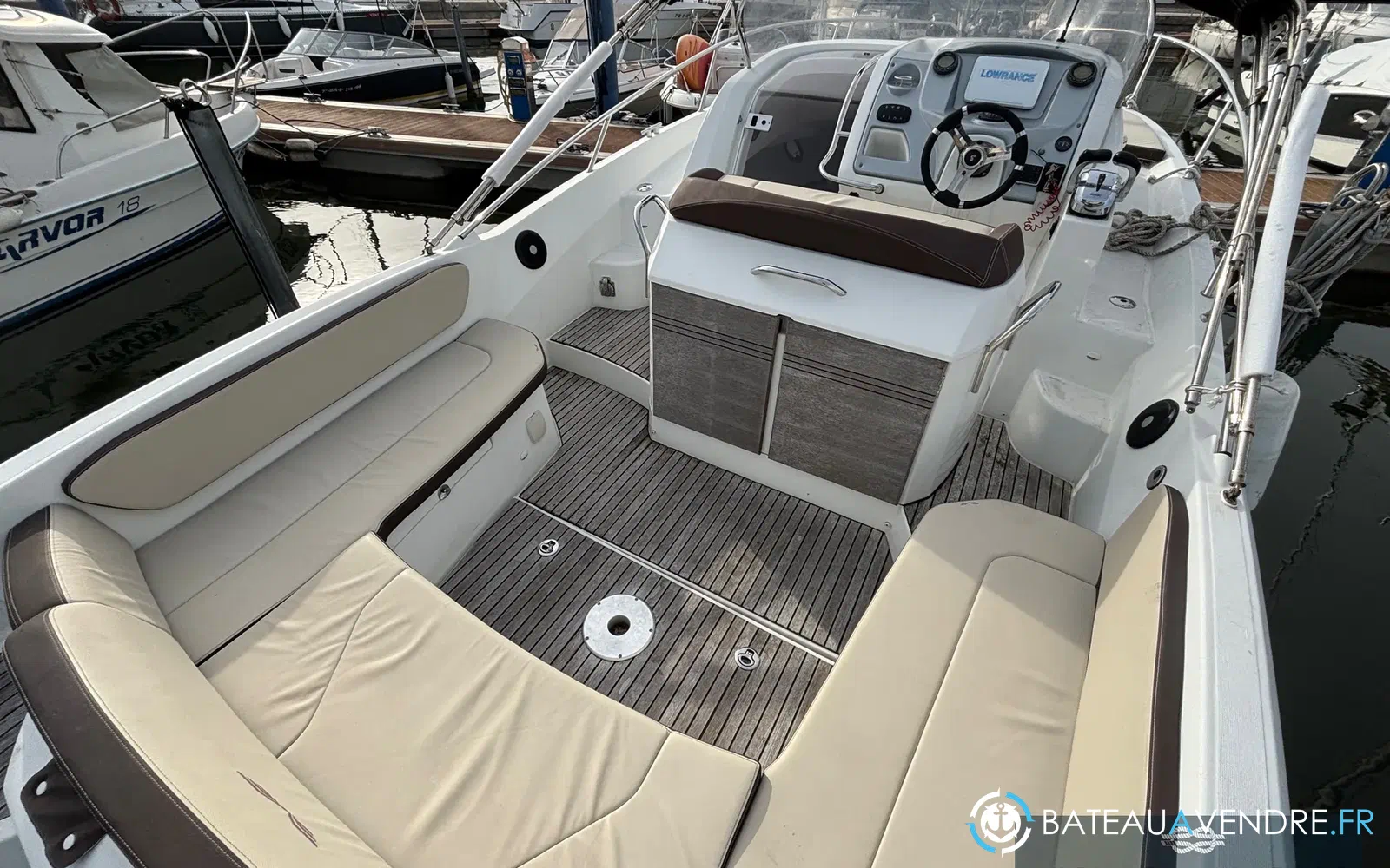 slider 9 Beneteau Flyer 850 Sun Deck