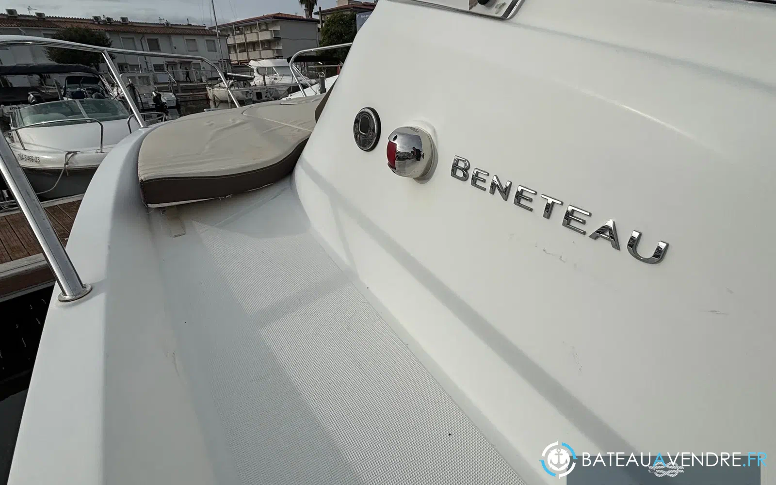 slider 20 Beneteau Flyer 850 Sun Deck