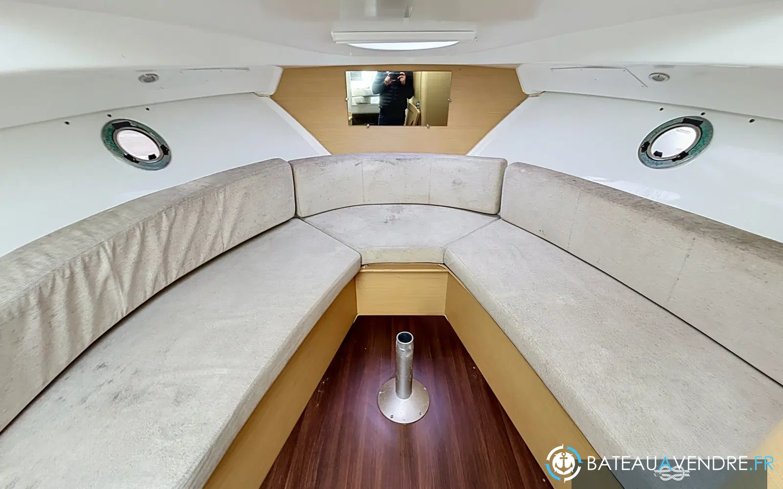 slider 3 Beneteau Flyer 850 Sun Deck