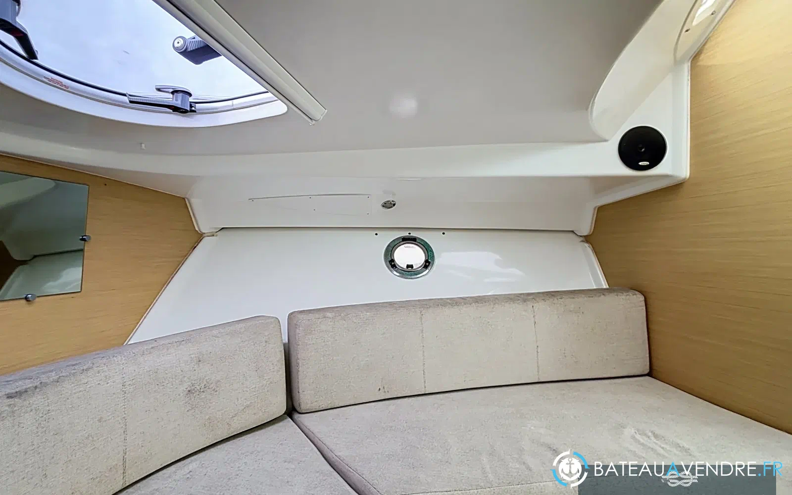 slider 4 Beneteau Flyer 850 Sun Deck