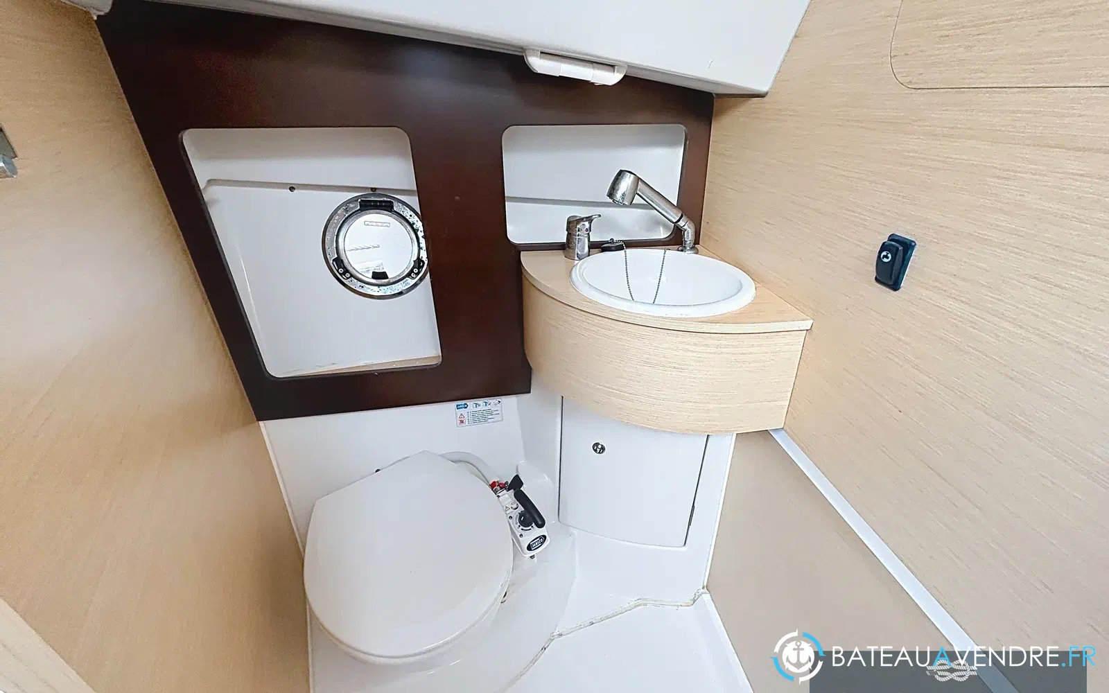 slider 6 Beneteau Flyer 850 Sun Deck