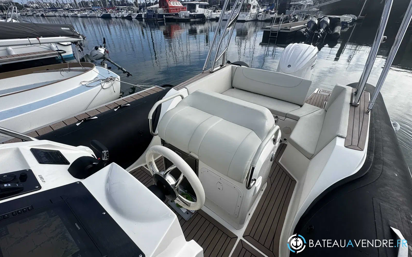 slider 9 Capelli Tempest 775