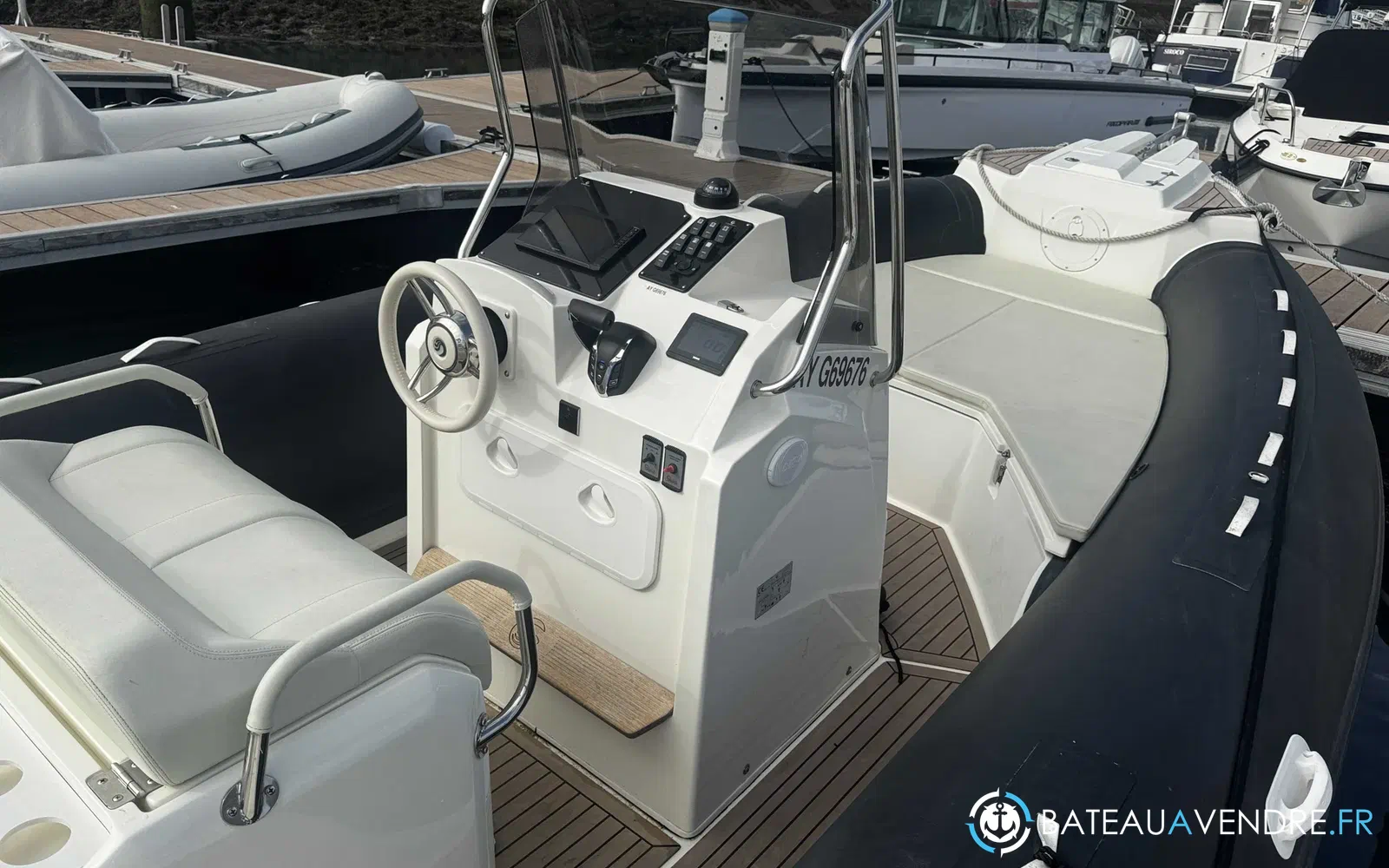 slider 6 Capelli Tempest 775