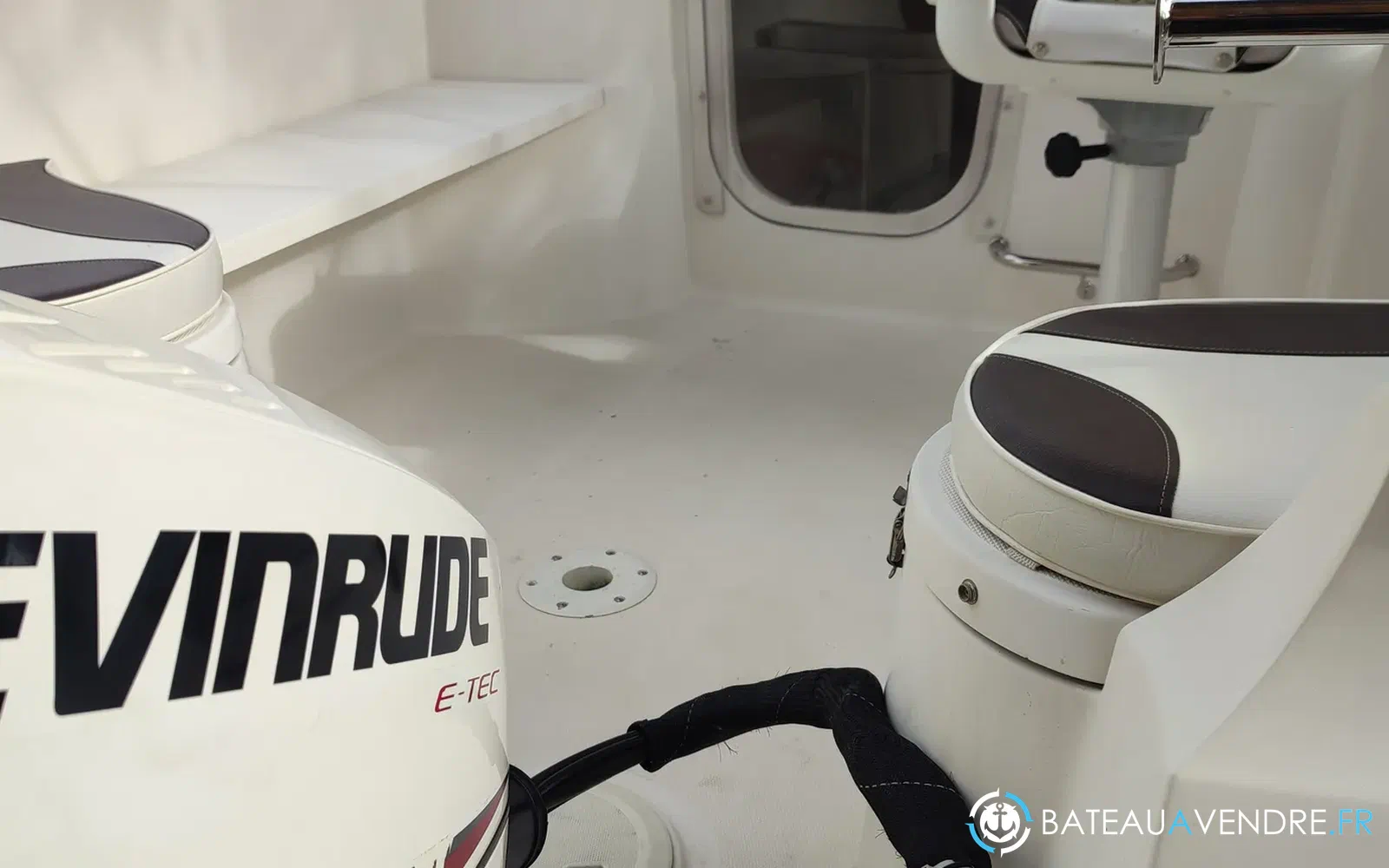 slider 7 Quicksilver Activ 470 Cabin