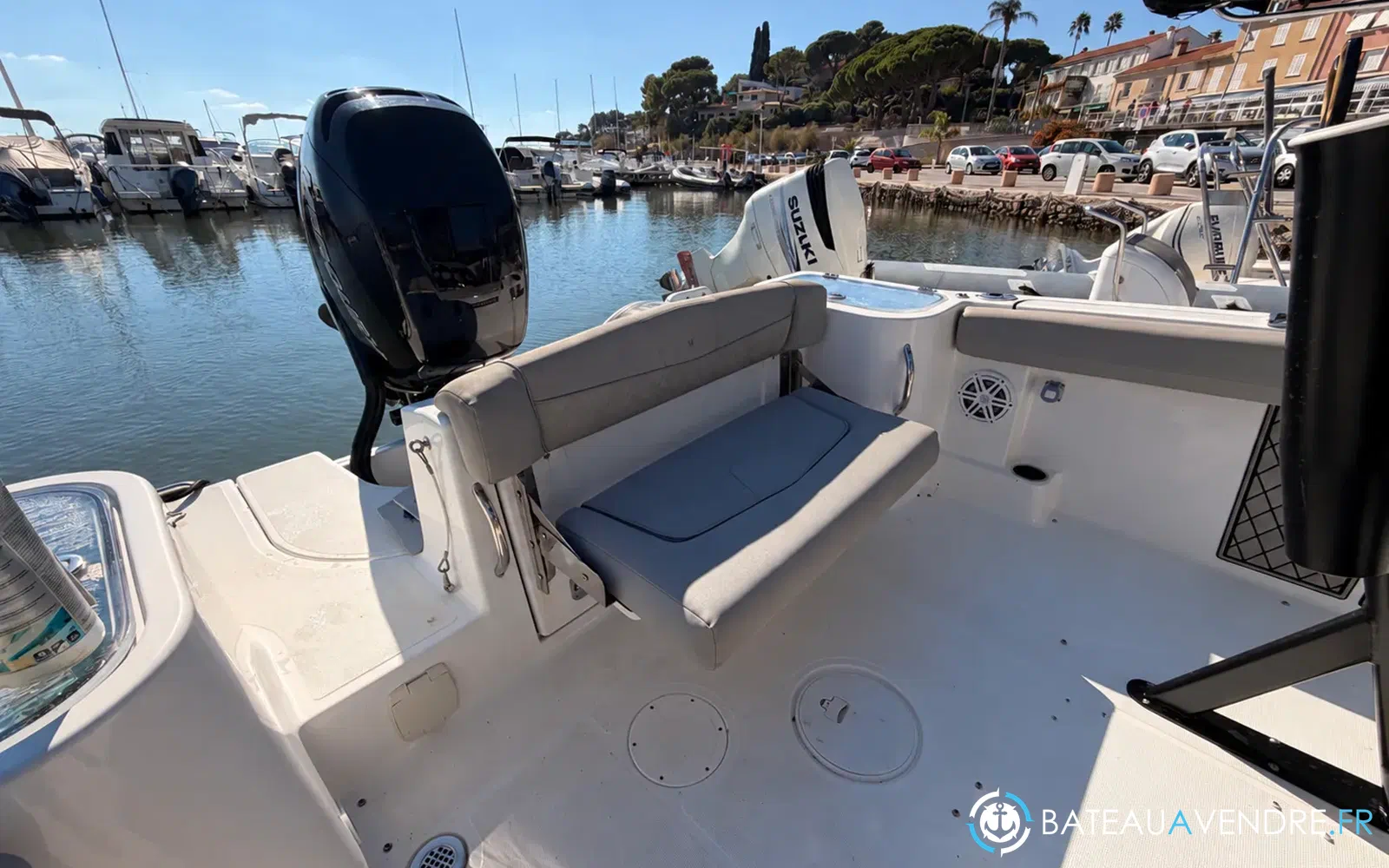 slider 16 Wellcraft Fisherman 242