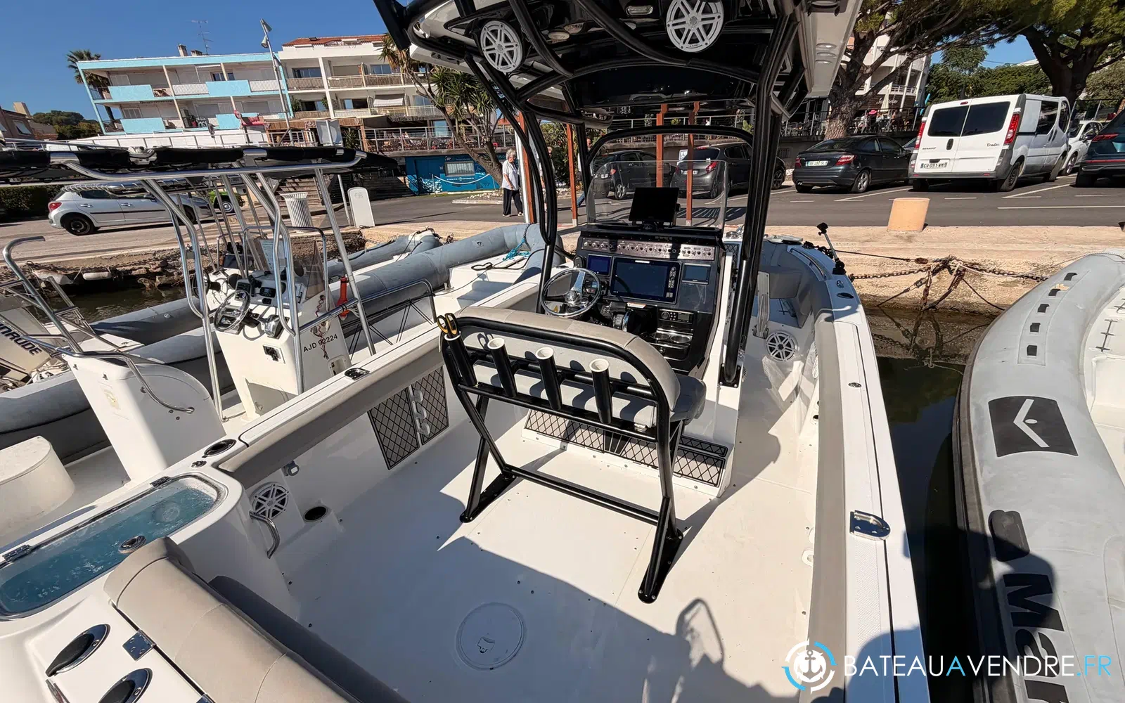 slider 7 Wellcraft Fisherman 242