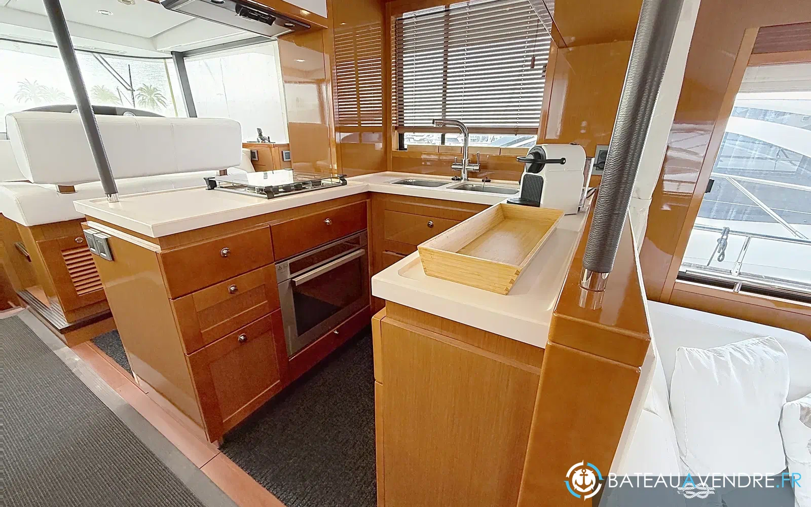 slider 10 Beneteau Swift Trawler 50