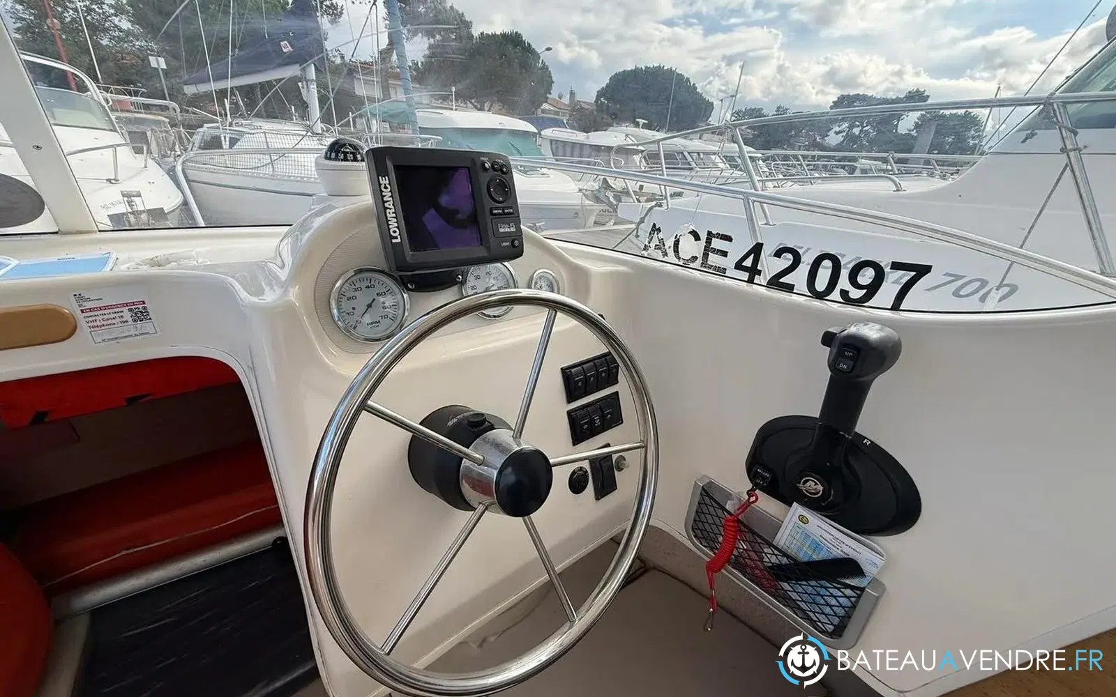 slider 13 Quicksilver 640 Pilothouse