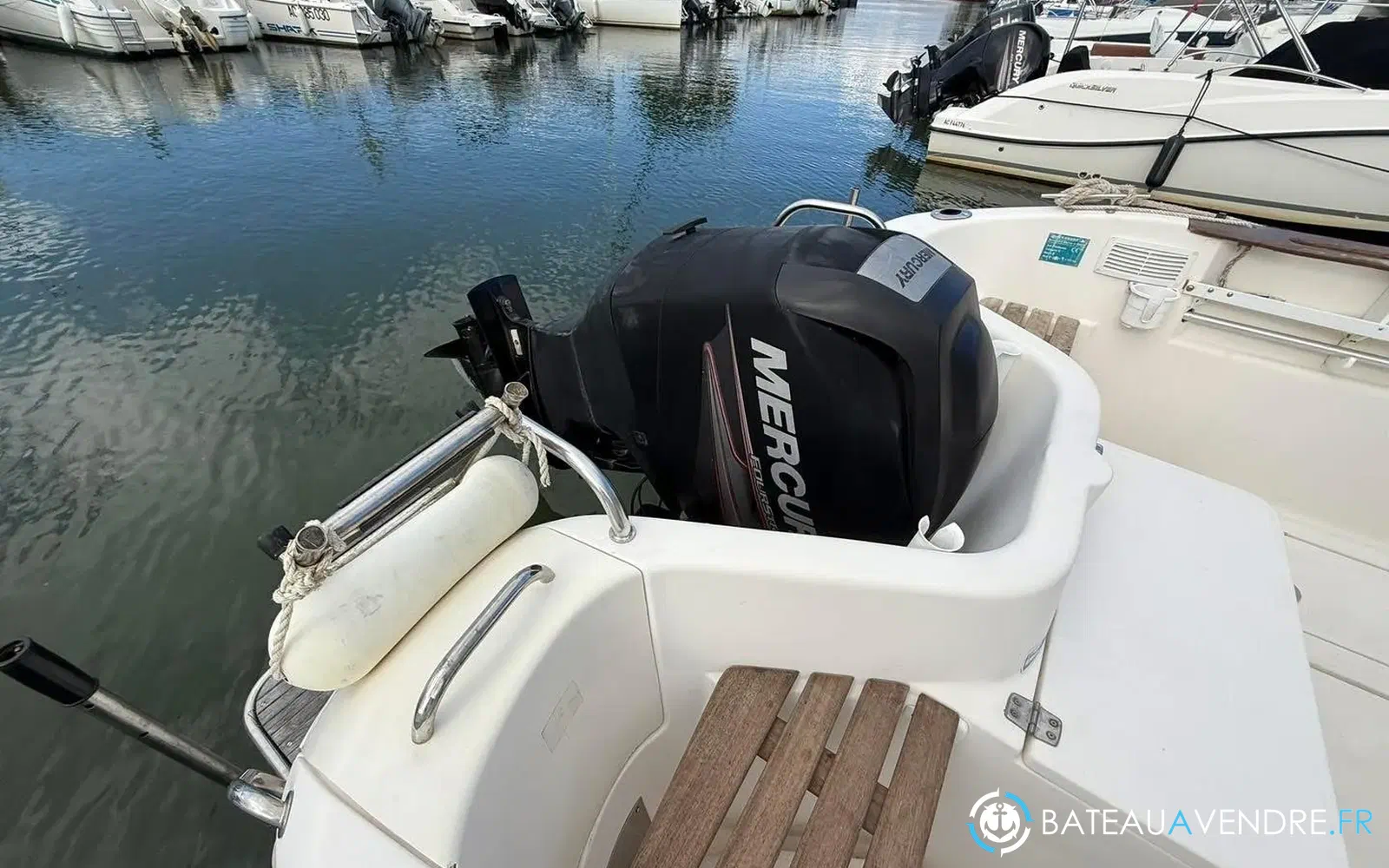 slider 9 Quicksilver 640 Pilothouse