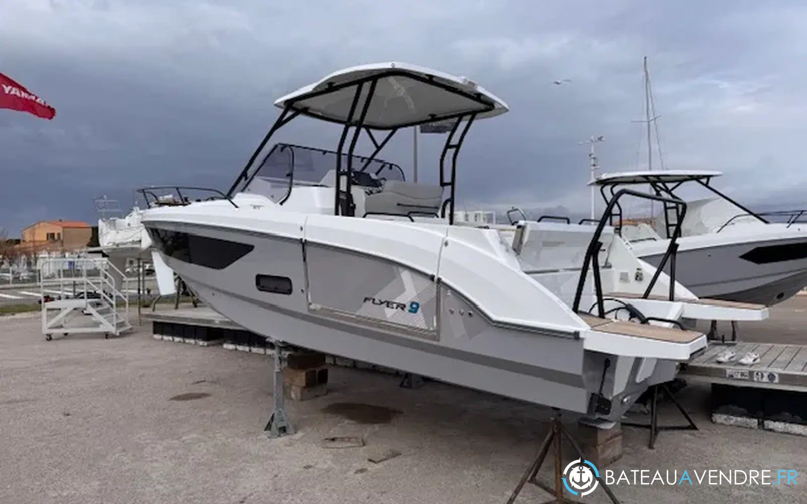slider 2 Beneteau Flyer 9 Sundeck