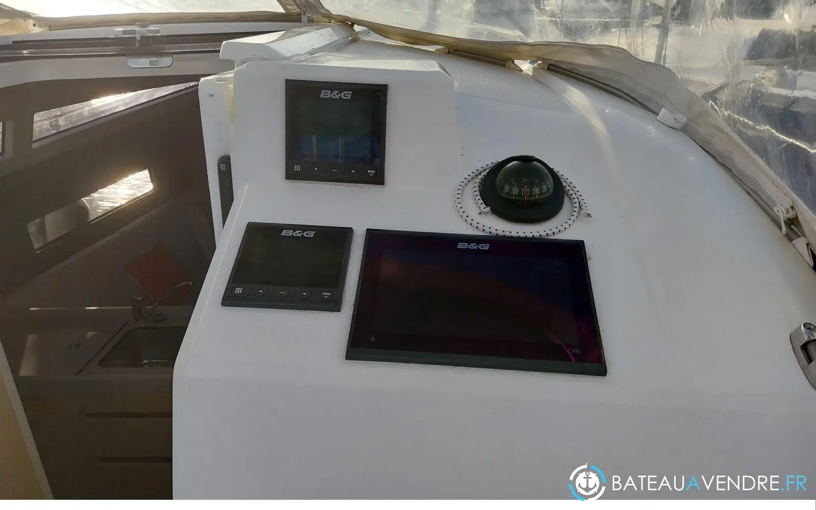 slider 15 Beneteau Oceanis 30.1