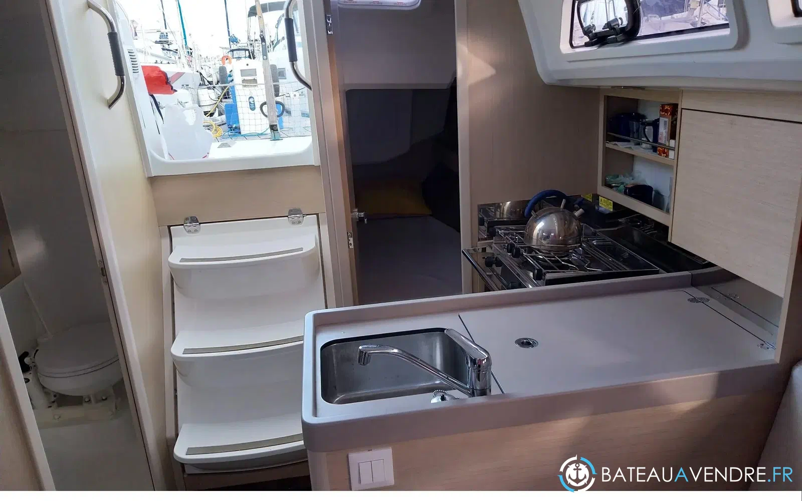 slider 22 Beneteau Oceanis 30.1