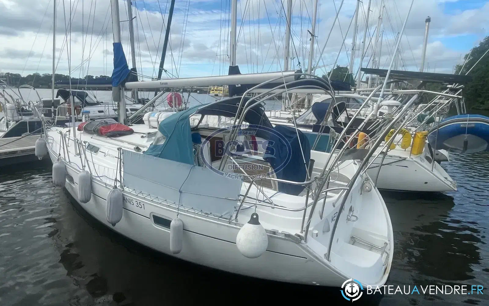 slider 10 Beneteau Oceanis 351