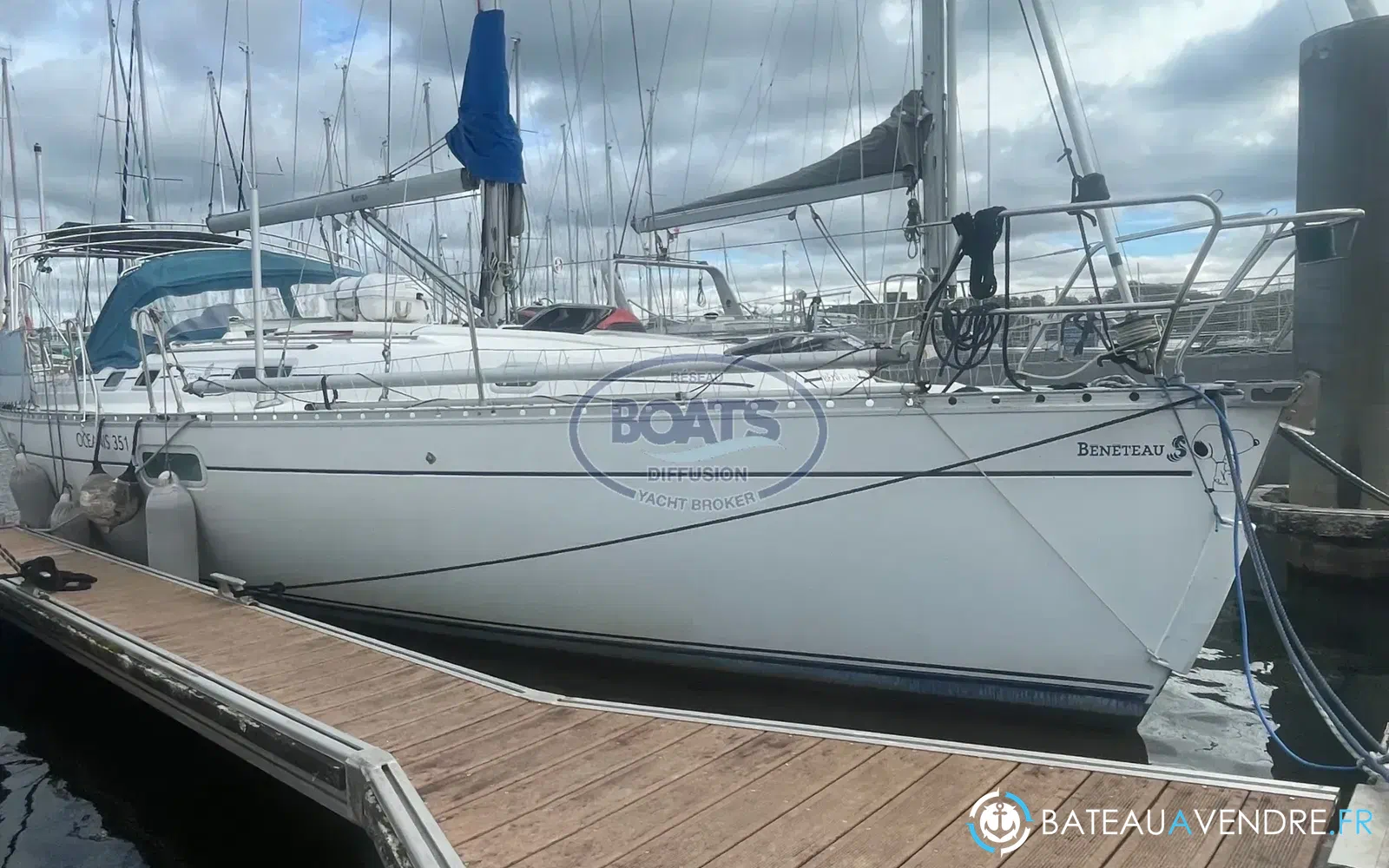 slider 1 Beneteau Oceanis 351
